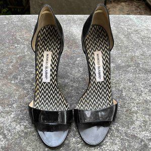 Manolo Blahnik Stiletto Heels in BLACK